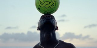 VIEWPOINT COLOR 19
FOOTBALL...